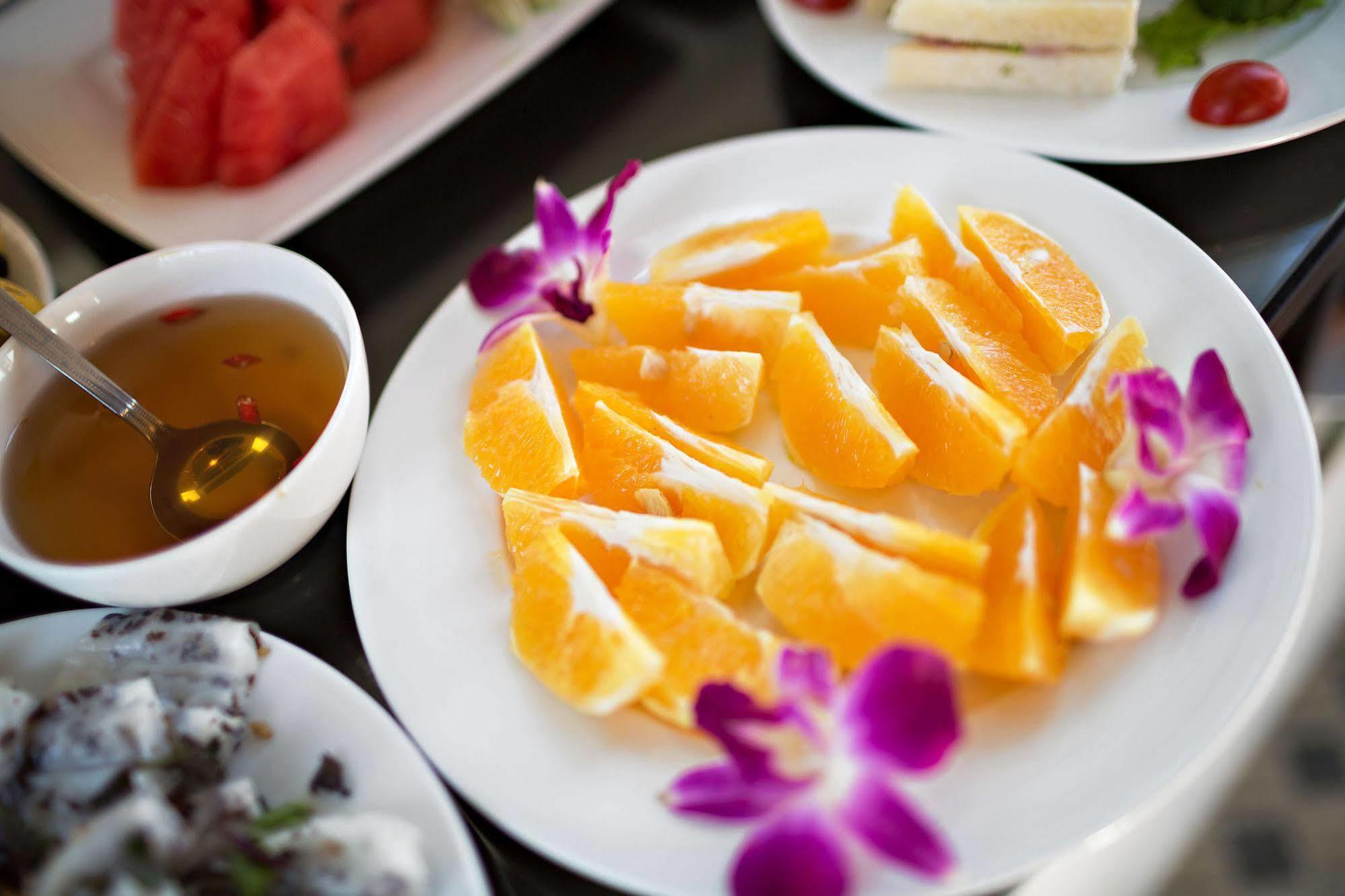 โกลเดน มูน สวีท โฮเต็ล Hotel ฮานอย ภายนอก รูปภาพ